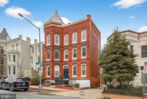 516 4th St NE #101, Washington, DC 20002