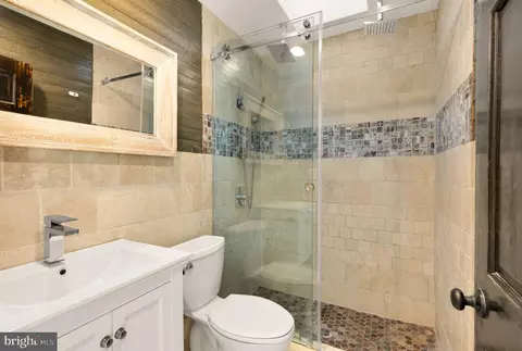 Bath - 1210 Meigs Pl NE, Washington, DC 20002 photo 1 of 4