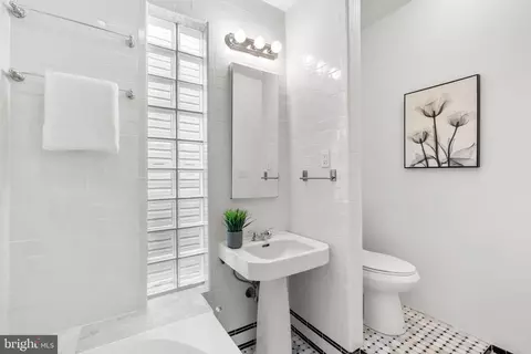 1126 Montello Ave NE, Washington, DC 20002 photo 23