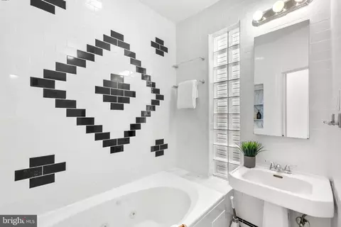 1126 Montello Ave NE, Washington, DC 20002 photo 25
