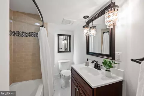 535 6th St SE, Washington, DC 20003 photo 18