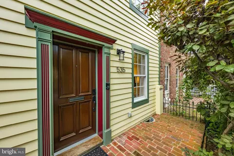 535 6th St SE, Washington, DC 20003 photo 2