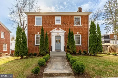 1005 Urell Pl NE, Washington, DC 20017