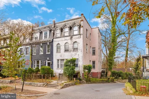 3222 19th St NW, Washington, DC 20010