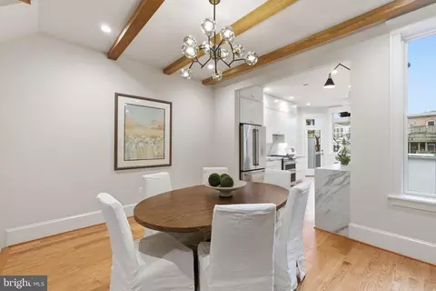 Dining - 1319 E Capitol St SE, Washington, DC 20003 photo 2 of 3