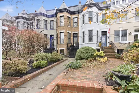 1319 E Capitol St SE, Washington, DC 20003