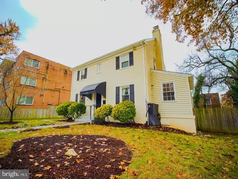 1601 28th St SE, Washington, DC 20020