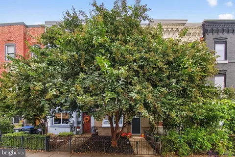 Exterior - 1027 6th St NE, Washington, DC 20002 photo 6 of 7