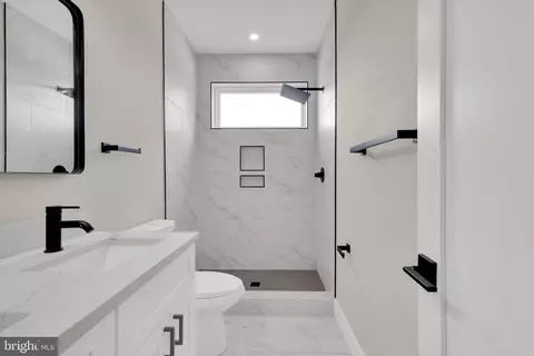 Bath - 1915 Benning Rd NE UNIT 4 FIRST, Washington, DC 20002 photo 1 of 2