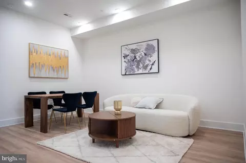 2105 M St NE #10, Washington, DC 20002
