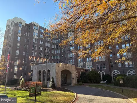 4000 Cathedral Ave NW #334B/335B, Washington, DC 20016