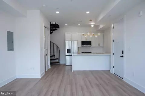 Living - 2105 M St NE #12, Washington, DC 20002 photo 5 of 6