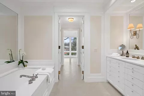 Entry Way - 1806 24th St NW, Washington, DC 20008 photo 2 of 3