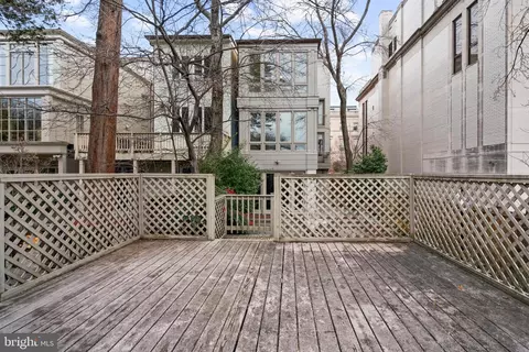 Exterior - 1806 24th St NW, Washington, DC 20008 photo 4 of 4