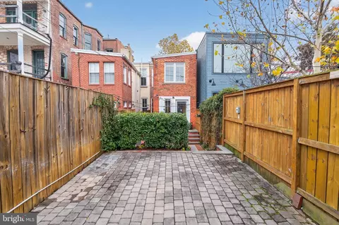 114 4th St NE, Washington, DC 20002 photo 37