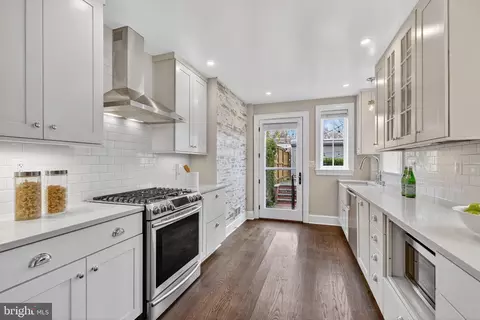 114 4th St NE, Washington, DC 20002 photo 11