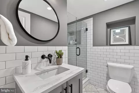114 4th St NE, Washington, DC 20002 photo 34