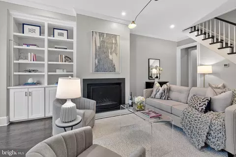 114 4th St NE, Washington, DC 20002 photo 3