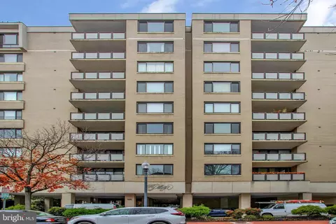 800 25th St NW #502, Washington, DC 20037