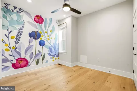 Bedroom - 750 13th St SE, Washington, DC 20003 photo 4 of 5