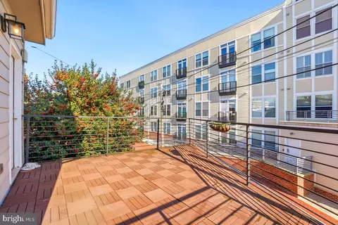 Exterior - 750 13th St SE, Washington, DC 20003 photo 1 of 5