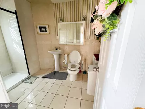 829 Oglethorpe St NE, Washington, DC 20011 photo 11