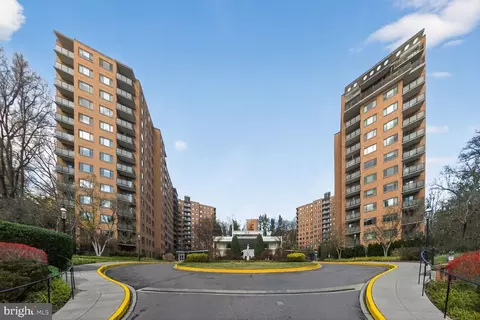 4201 Cathedral Ave NW #218E, Washington, DC 20016