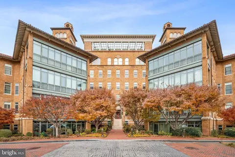 2425 L St NW #504, Washington, DC 20037