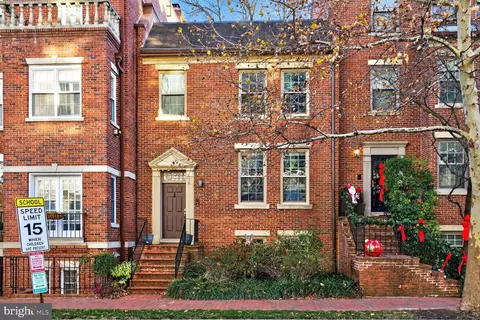 Exterior - 3540 Reservoir Rd NW, Washington, DC 20007 photo 5 of 5