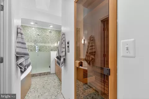 Entry Way - 3540 Reservoir Rd NW, Washington, DC 20007 photo 1 of 1