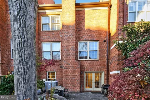 Exterior - 3540 Reservoir Rd NW, Washington, DC 20007 photo 3 of 5