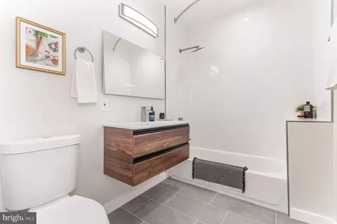 Bath - 2116 4th St NE #B, Washington, DC 20002 photo 4 of 4
