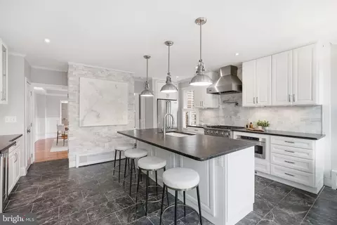 2708 P St NW, Washington, DC 20007 photo 8