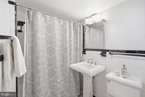 2708 P St NW, Washington, DC 20007 photo 28