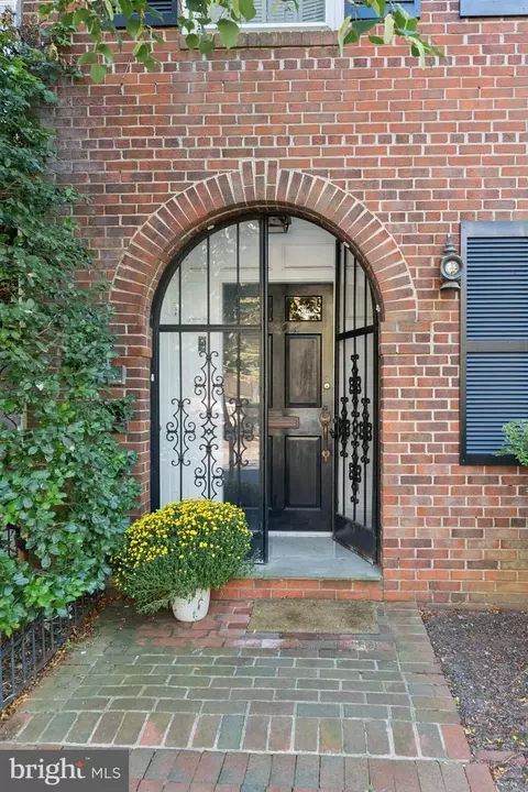 Entry Way - 3402 R St NW, Washington, DC 20007 photo 1 of 4