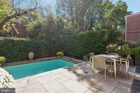 Exterior - 3402 R St NW, Washington, DC 20007 photo 3 of 4