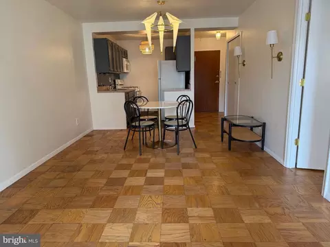 730 24th St NW #208, Washington, DC 20037