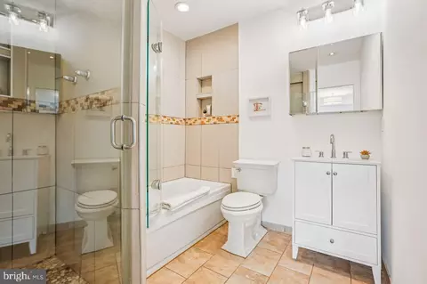 Bath - 1124 G St NE, Washington, DC 20002 photo 2 of 4