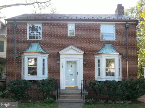 3130 38th St NW, Washington, DC 20016