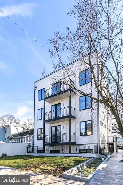 1002 Rhode Island Ave NE #3, Washington, DC 20018