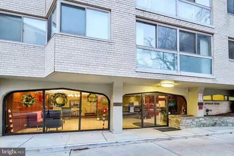 922 24th St NW #117, Washington, DC 20037