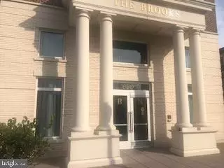 6803 Cameron Dr NW #314, Washington, DC 20012