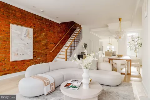 932 French St NW, Washington, DC 20001