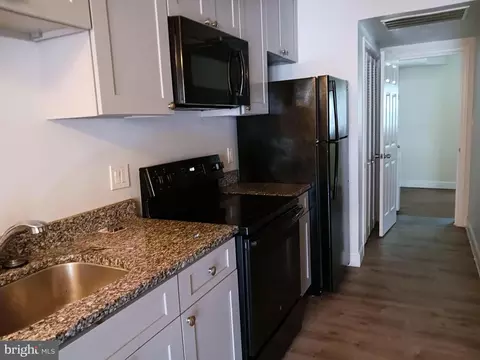 1912 M St NE, Washington, DC 20002 photo 3