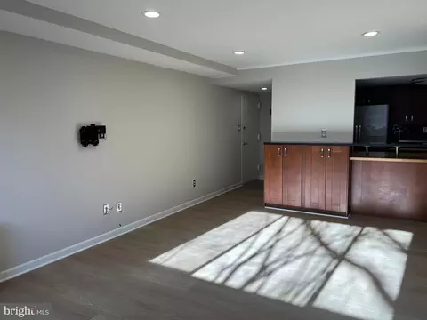 Living - 4545 Macarthur Blvd NW #G7, Washington, DC 20007 photo 3 of 5
