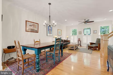 Dining - 1011 3rd Pl SE, Washington, DC 20003 photo 1 of 2