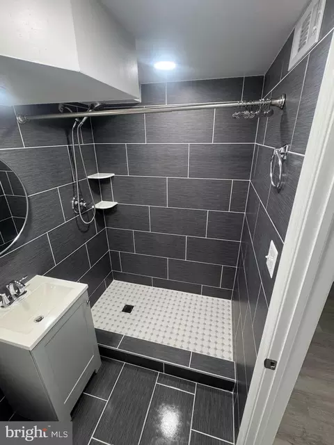 Bath - 3973 Alabama Ave SE, Washington, DC 20020 photo 9 of 9