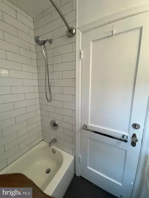 Bath - 3973 Alabama Ave SE, Washington, DC 20020 photo 2 of 9