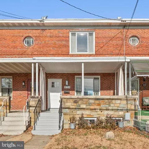 838 Buchanan St NE, Washington, DC 20017