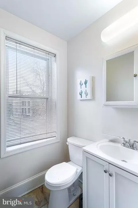 314 K St NE, Washington, DC 20002 photo 30